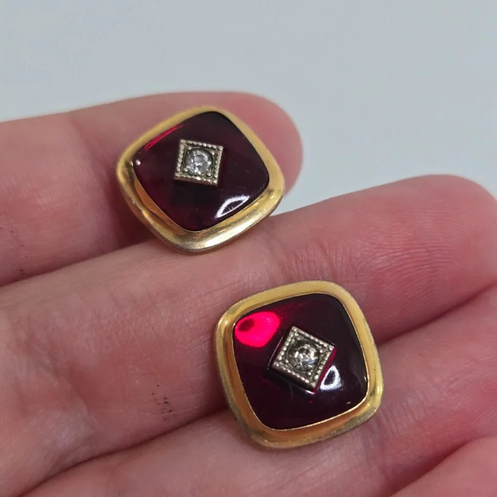Correct Quality Cufflinks Red Rhinestone Gold Tone Vintage Square Geometric